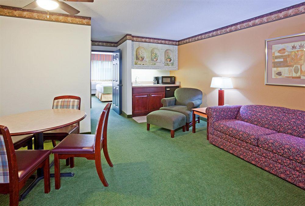 Holiday Inn Express Hotel & Suites Minneapolis-Golden Valley By Ihg St. Louis Park Oda fotoğraf