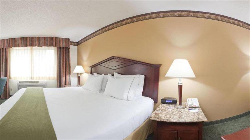 Holiday Inn Express Hotel & Suites Minneapolis-Golden Valley By Ihg St. Louis Park Dış mekan fotoğraf