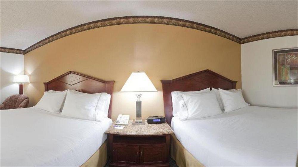 Holiday Inn Express Hotel & Suites Minneapolis-Golden Valley By Ihg St. Louis Park Dış mekan fotoğraf