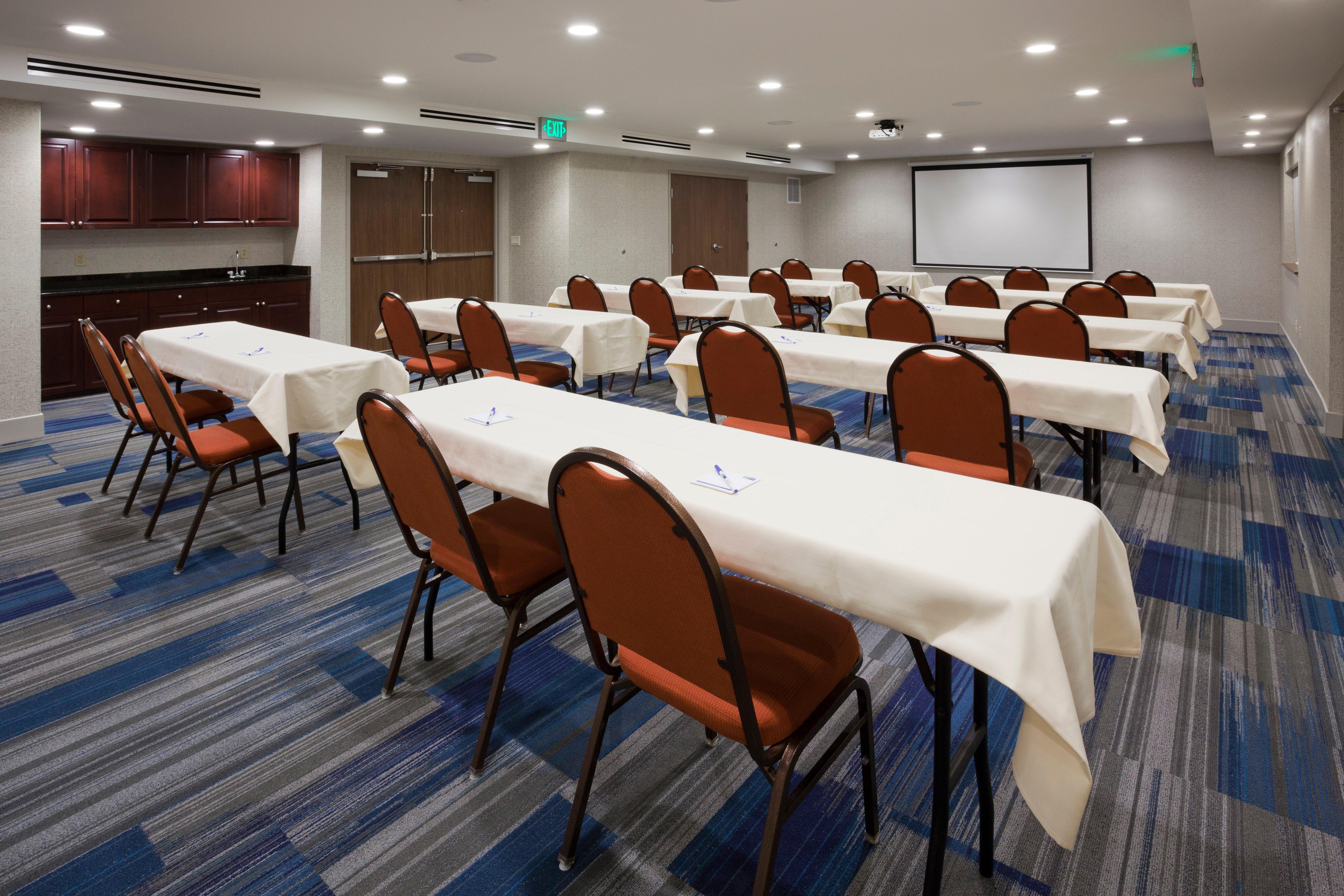Holiday Inn Express Hotel & Suites Minneapolis-Golden Valley By Ihg St. Louis Park Dış mekan fotoğraf
