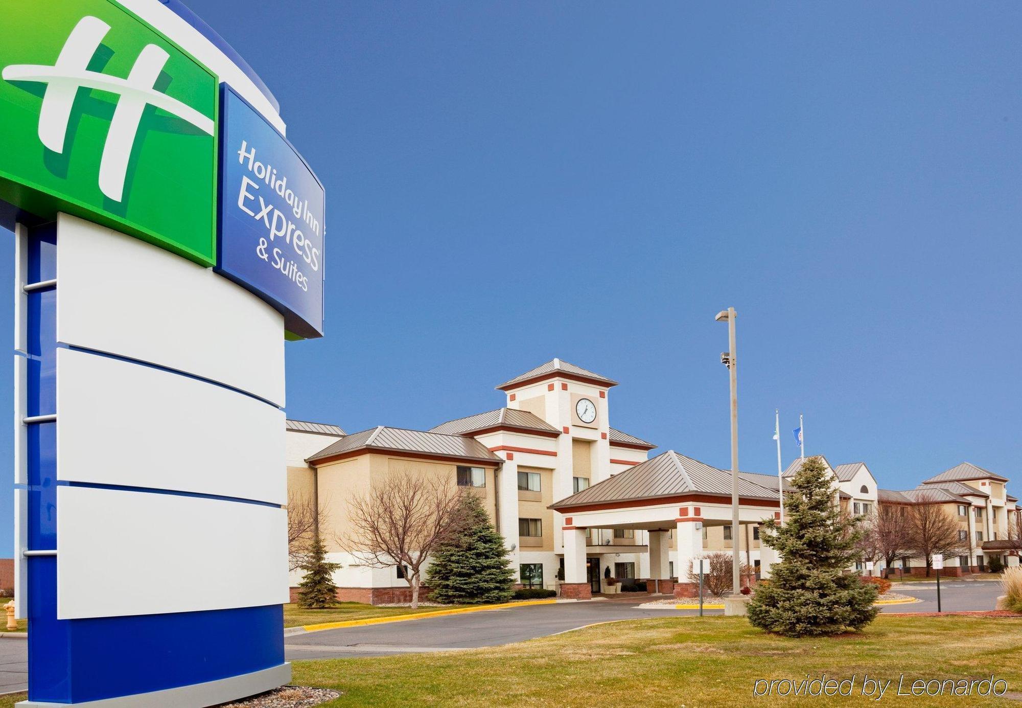 Holiday Inn Express Hotel & Suites Minneapolis-Golden Valley By Ihg St. Louis Park Dış mekan fotoğraf
